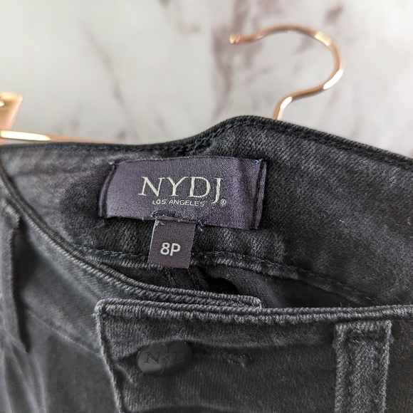 NYDJ Pants Womens 8 P Black Ami Skinny Stretch Jeans Mid Rise Daughters - Picture 3 of 15